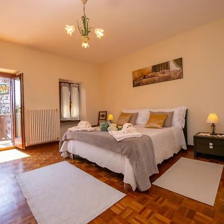 The On The - Happy *