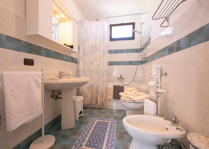 The On The - Happy * Lake Maggiore